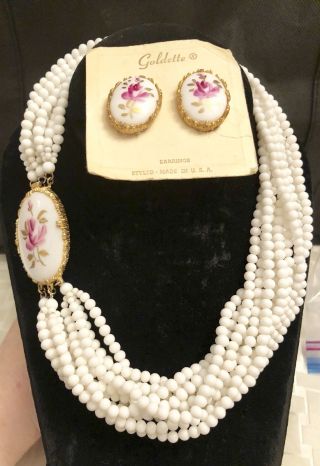 Vintage Goldette Flower Cameo White Milk Glass Bead Necklace Earrings