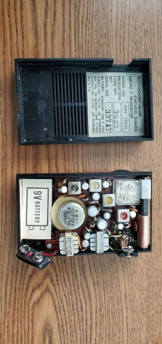 Vintage Montgomery Wards Airline 7 Transistor Radio w/ CASE,  Metal Grill - Japan 2