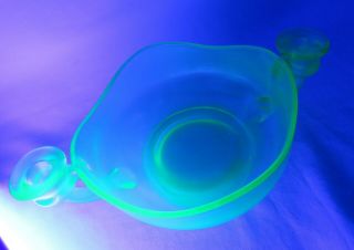 Vtg.  IRIDESCENT Green VASELINE GLASS Candle Holder BOWL Glows Black in Light 6