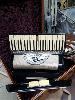 Vintage Cellini Piano Accordion W/case - Made In Italy -.