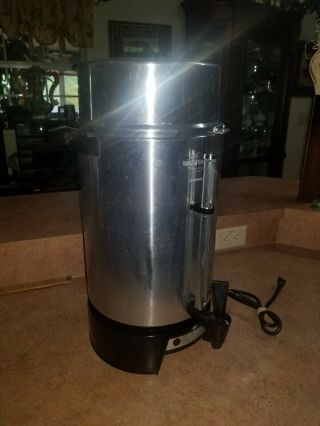 Vintage West Bend 33600 40 - 100 Cup Coffee Maker Polished Aluminium Percolator