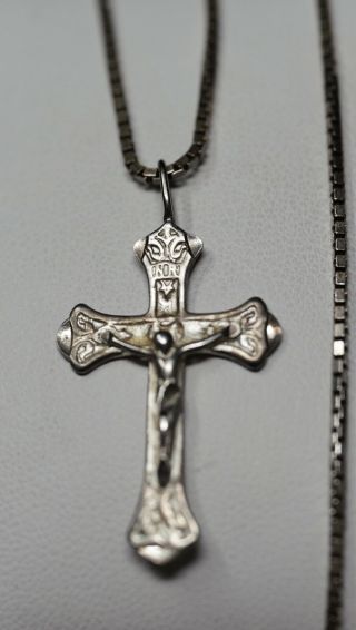 Vintage Sterling Silver Crucifix Cross Pendant Necklace 18” 2