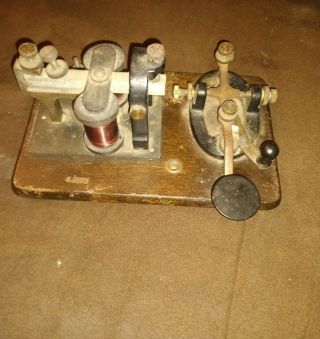 Vintage Signal Electric 4 Ohm Sounder With Key