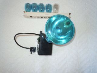 Vintage Polaroid Land Camera Flash Unit Model 268 W/ 5 Flash Bulbs