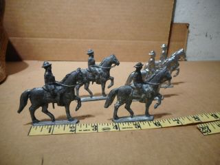31 Vintage Lead Pre Wwi Toy Soldiers 2 " 5 Horse,  8 Flag,  8 Drum 9 Bugle 1 Marching