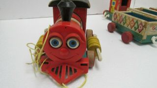 Vintage 1963 Fisher Price Huffy Puffy 5 Car Wooden Pull Toy Train 999 t2898 3