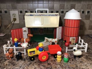 Vintage Fisher Price 1967 Little People Family Farm 100 Complete 1968 Silo