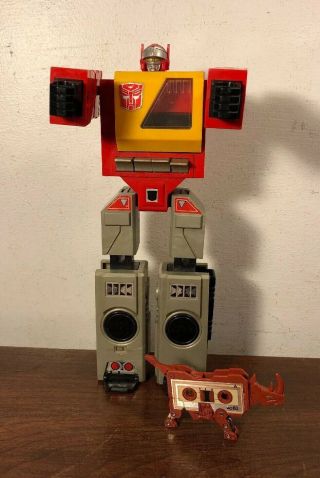 Vintage Hasbro G1 Transformer Autobot Blaster Takara W Ramhorn Cassette 1984