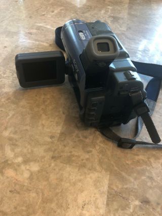 Sony Handycam CCD - TRV328 Hi - 8 Analog Camcorder VINTAGE No Battery Or Charger 3