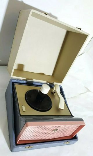 Vintage Rca Victor Phonograph 45 Record Player 7 - Ey - 1jf In Case W Matching Box
