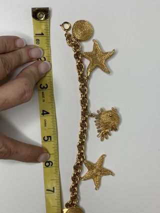 Trifari Vintage Costume Gold Tone Ocean Starfish Shells Fish Charm Bracelet 2