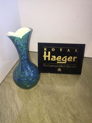 Vintage Royal Haeger Art Pottery Vase USA 8.  25 