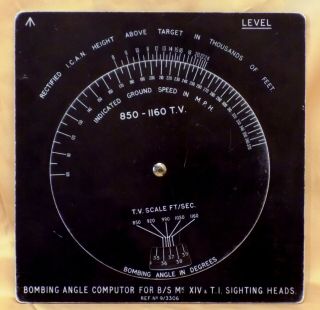 Vintage Korean War RAF / MOD Bombing Angle Computor / Computer Calculator c.  1959 2