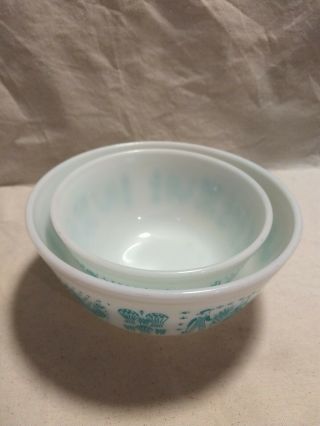 2 VINTAGE PYREX TURQUOISE AMISH BUTTERPRINT MIXING NESTING BOWLS 402 AND 403 3