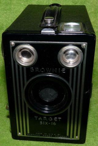 Vintage Eastman Kodak Brownie Target Six - 16 Box Camera With Box,  EUC 2