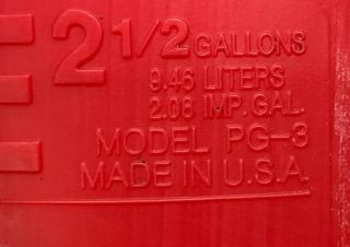 Vintage Eagle 2 1/2 Gallon Vented Gas Can W/ PRE BAN SPOUT Model PG3 Made In USA 2