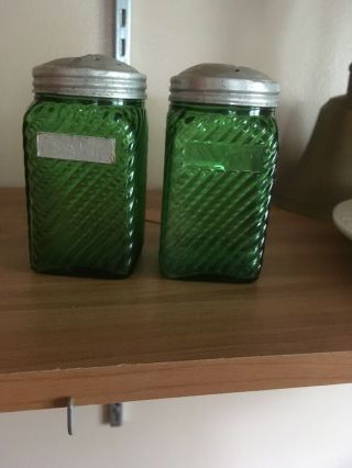 Vintage Owens Illinois Green Depression Glass Ribbed Salt & Pepper Shaker