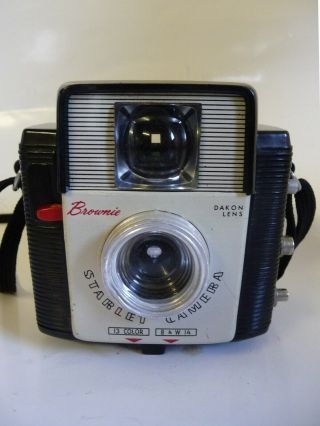Vintage Kodak Brownie Starlet Camera - Made In Australia