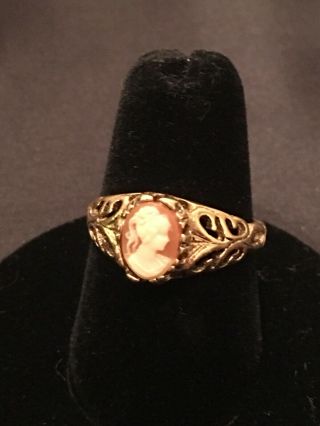 Vintage 18k Gold Hge Cameo Ring