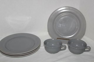 Vintage Mid Century Hazel Atlas Moderntone Gray 4 Dinner Plates 9 " 2 Cups