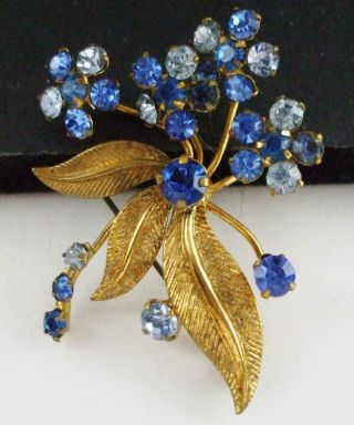 Lovely Vintage Austria Flower Pin Brooch W/blue Rhinestones