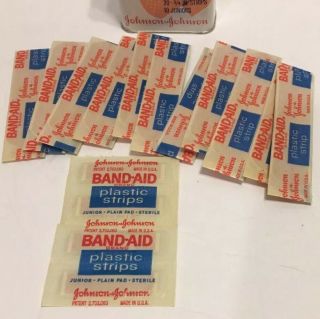 Vintage Johnson Band Aid Plastic Strips Box With 16 Bandages Metal Tin 2