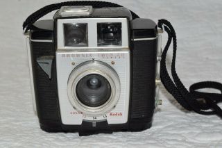 Vintage Old 1960s Kodak Brownie Twin 20 Camera