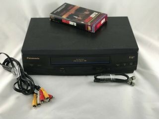 Panasonic Pv - V4020 4 Head Omnivision Vcr Vhs Player Includes Cables/vhs