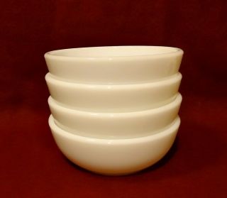 Vintage Set Of 4 Milk Glass Cereal Bowls 5 1/2 " White Soup Corning Pyrex 705