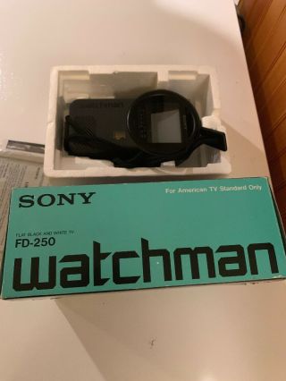 Vintage Sony Watchman FD - 250 Handheld LCD Black & White TV Taiwan NOS 1989 4