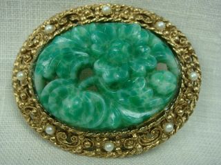 Vintage Faux Jade Pearl Peking Glass Molded Oval Gold Tone Pin Brooch