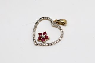 A Pretty Vintage 9ct 375 Yellow Gold Ruby & Diamond Heart Shaped Pendant 14227