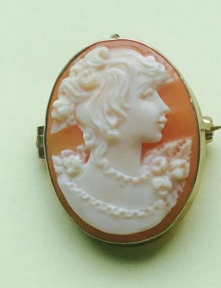 Pretty Little Vintage 9ct Gold Cameo Brooch/pendant