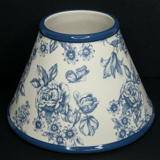 WHITE BARN Candle Shade Vintage Look Floral Blue White Ceramic Jar Candle Top 2