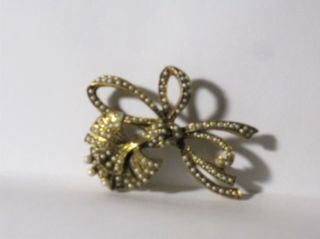 Vintage Signed Florenza Gold - Tone Metal Faux Pearl Pin Brooch