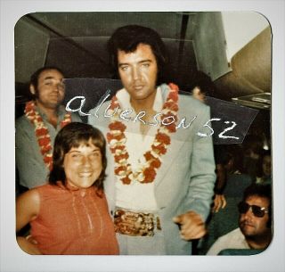 Elvis Presley Vintage Candid Photo 2 - Hawaii - May 19,  1972