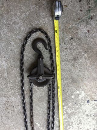 Vintage 1/4 Ton Chain Fall Hoist Hooks Pulleys Chains