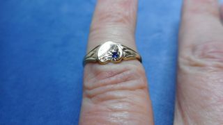 Vintage 9ct Gold Ring Set With A Blue Stone N6967