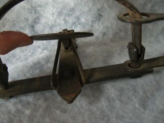 VTG S.  NEWHOUSE 4 SINGLE SPRING TRAP Marked ONEIDA COMMUNITY Spring & Pan 4