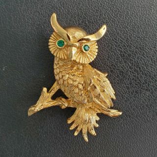 Signed Monet Vintage Retro Gold Tone Owl Emerald Rhinestone Eyes Brooch Pin S31