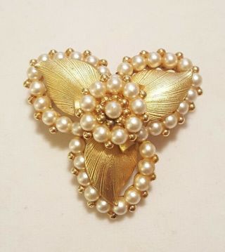 Signed Har Vintage Flower Faux Pearl Brooch Pin Gold Tone