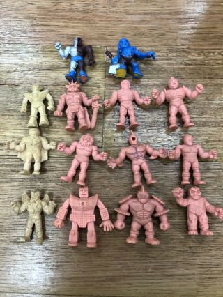 14 X M.  U.  S.  C.  L.  E.  Men 1980s Vintage Mini Figures / Small Action Figures