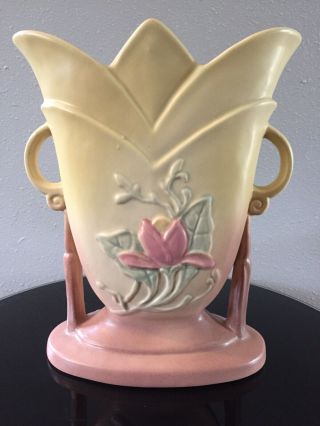 Vintage Hull Art Pottery Double Handle Vase 8.  5 " Magnolia Matte Pastel Floral