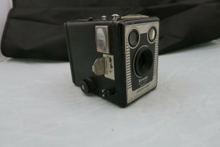 1953 - 1957 Eastman Kodak Brownie Six - 20 Model D 620 Roll Film Box Camera England