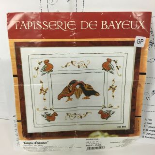 Vtg Tapisserie De Bayeux Linen Embroidery Kit " Couple D 