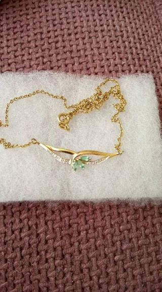 Vintage Solid 9ct Gold Diamond And Emerald/peridot ? Necklace 3.  2gm
