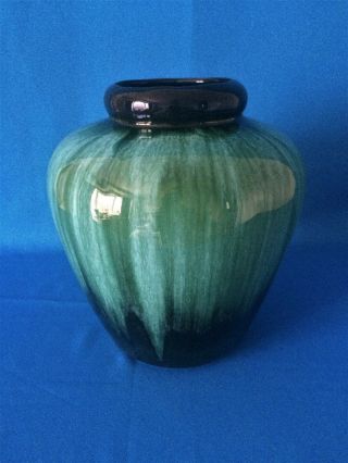 Vintage Blue Mountain Pottery Large Apollo Series Vase 730
