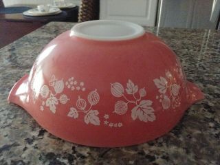 Pyrex Vintage 444 Pink Gooseberry Cinderella Nesting Mixing Bowl Pink White 4 Qt