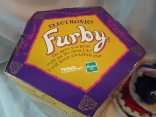 vintage furby special limited edition your royal majesty electronic 2000 furby 7