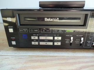 Vintage SANYO Betacord Beta Hi - Fi Video Cassette Recorder Model VCR 7200 2